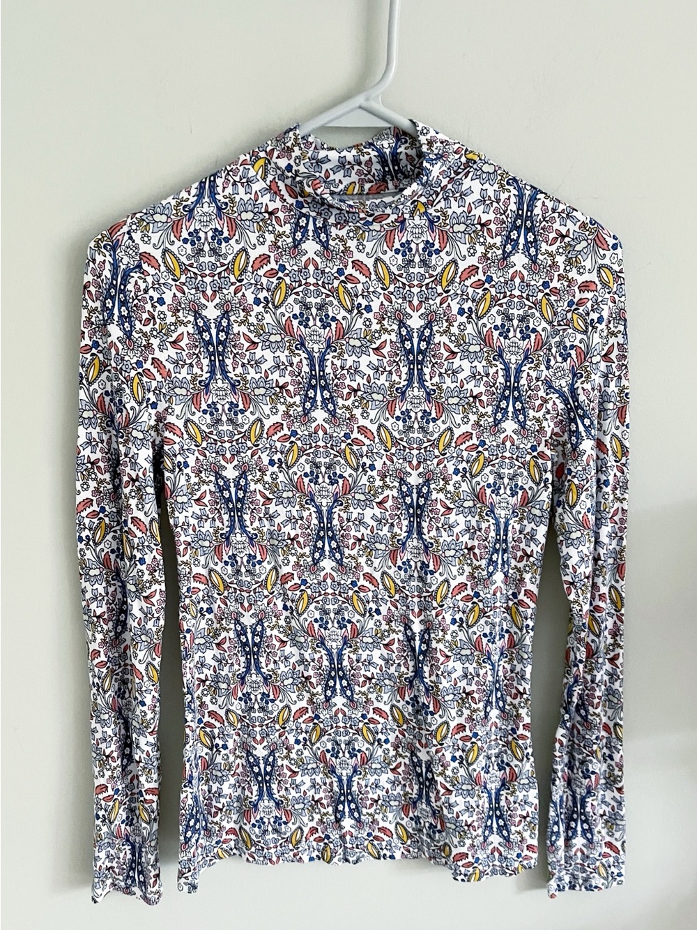 Boden blue paisley print mock neck top